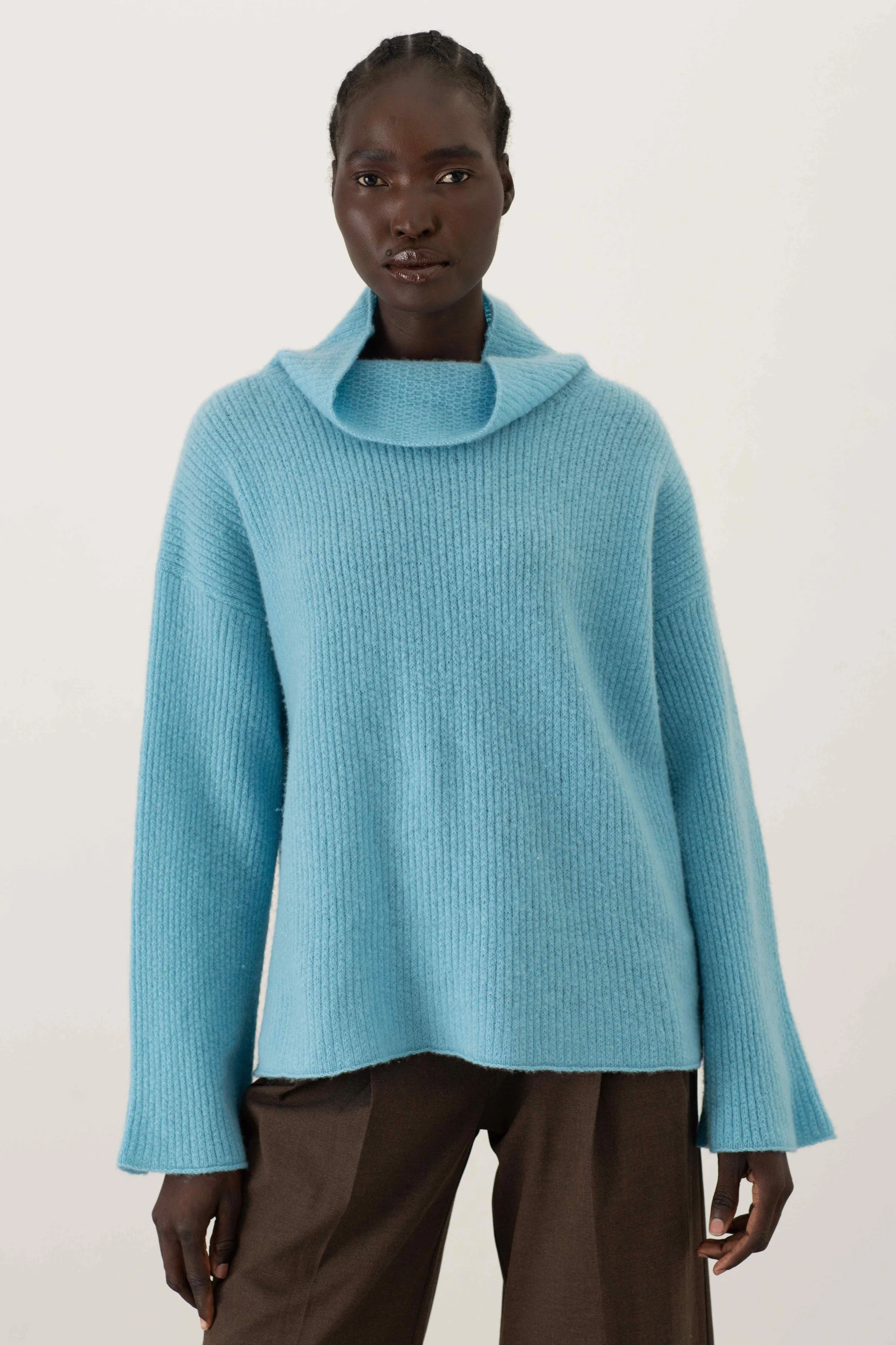 Ruffle V-Neck Top - Cream | Laura Chambers Cashmere